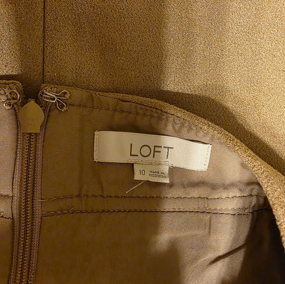 LOFT Faux Suede Mini Skirt Tan/Khaki Size 10 A-Line Pockets - Picture 4 of 8